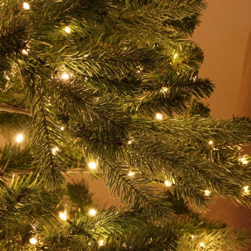 M800STR-31V-WW-GR-T-02 800 Warm White Twinkling LED String Lights on Green Wire. Plug in Fairy Lights.