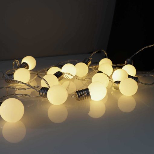QB_LED16_E14BULB_BAT_WW_TR_OP_06 Indoor/Outdoor mini opaque festoon lights with 16 Warm White LEDs on Clear Cable. Battery powered fairy lights with timer